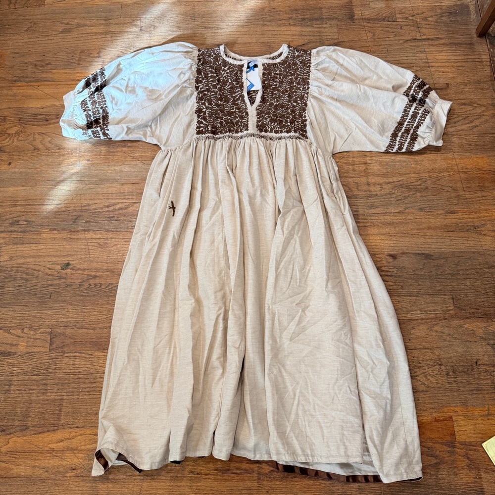 Mi Golondrina Violeta Dress with Brown Embroidery - New with Tags